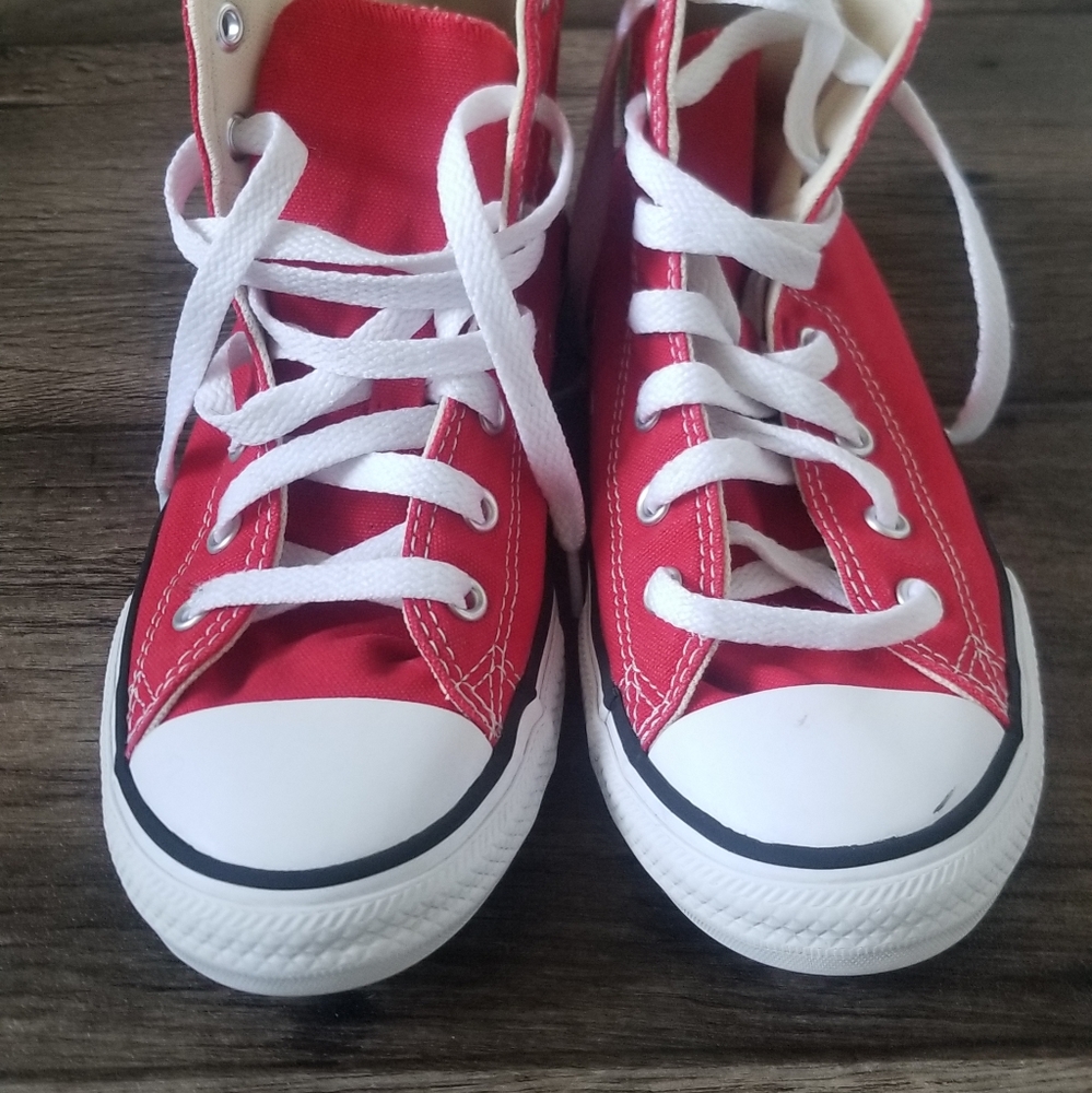 Converse Chuck Taylors, kids size 3
